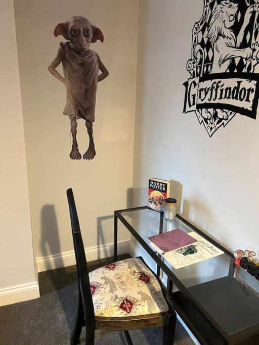 Potters Retreat- Warner Bros And London